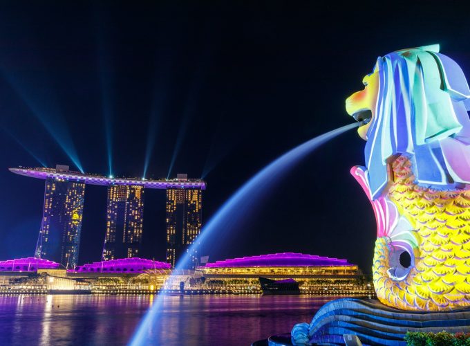 alt="Singapore tour package Marina Bay Sands"